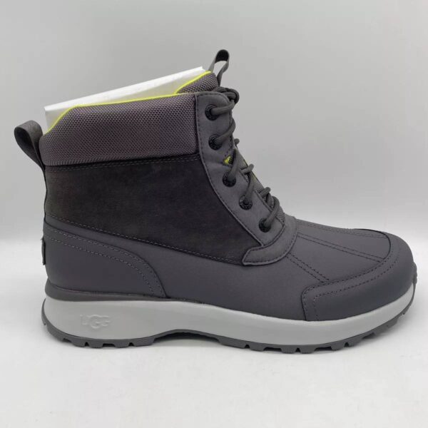چکمه‌های ضداب ugg emett duck